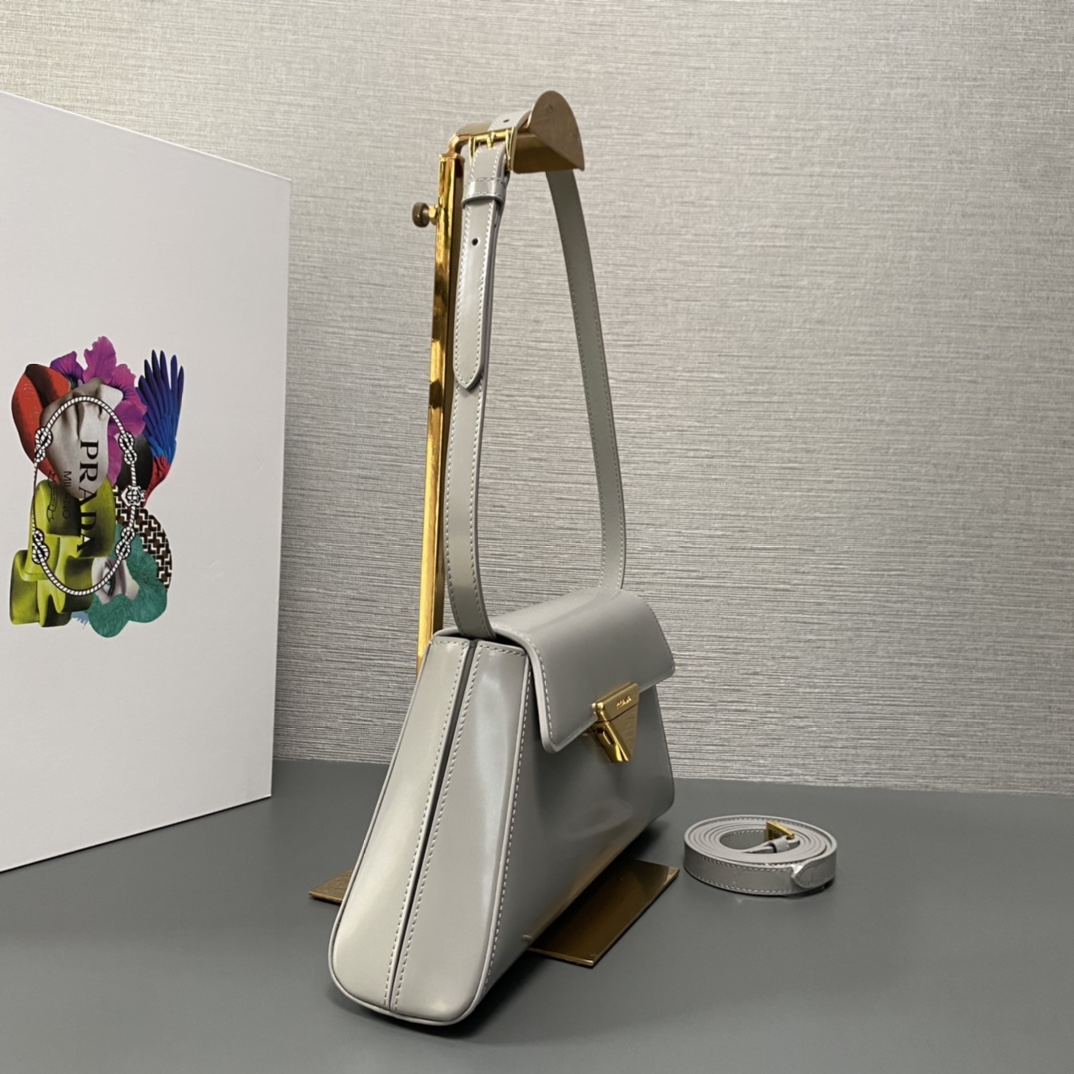 Pra*a medium brushed leather handbag