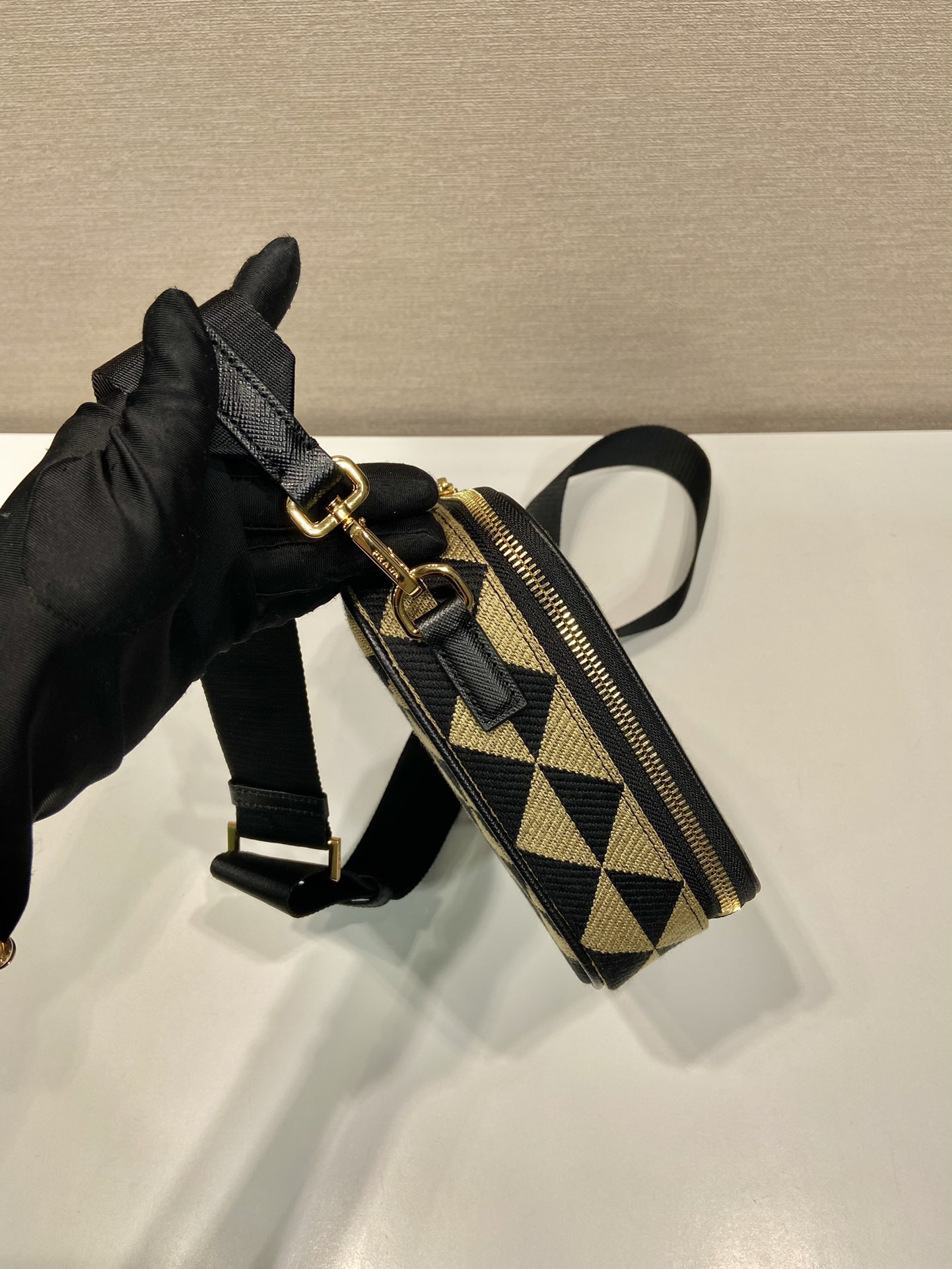 medium Pra*a brique bag