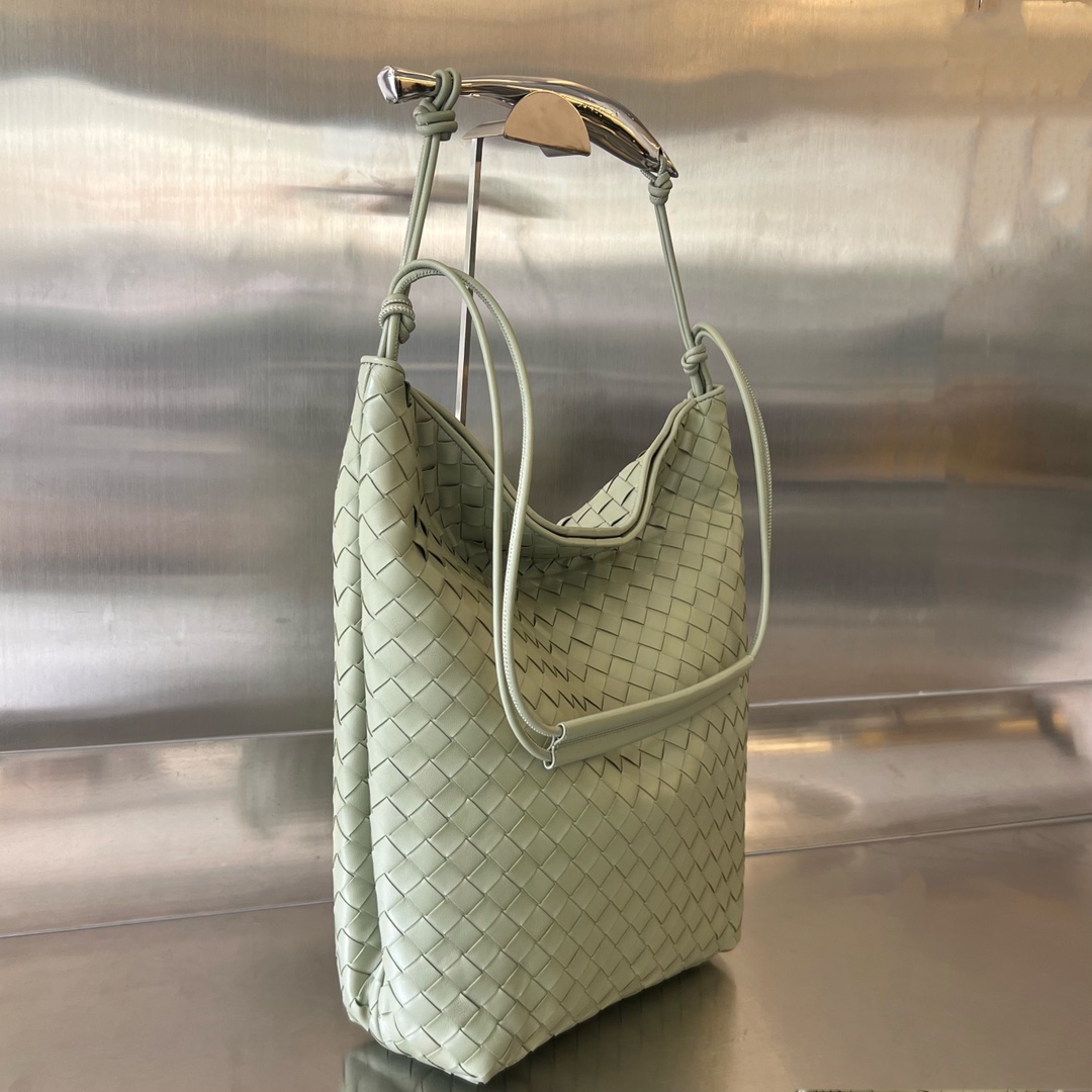 bo*te*ga Ve*ne*ta sardine hobo