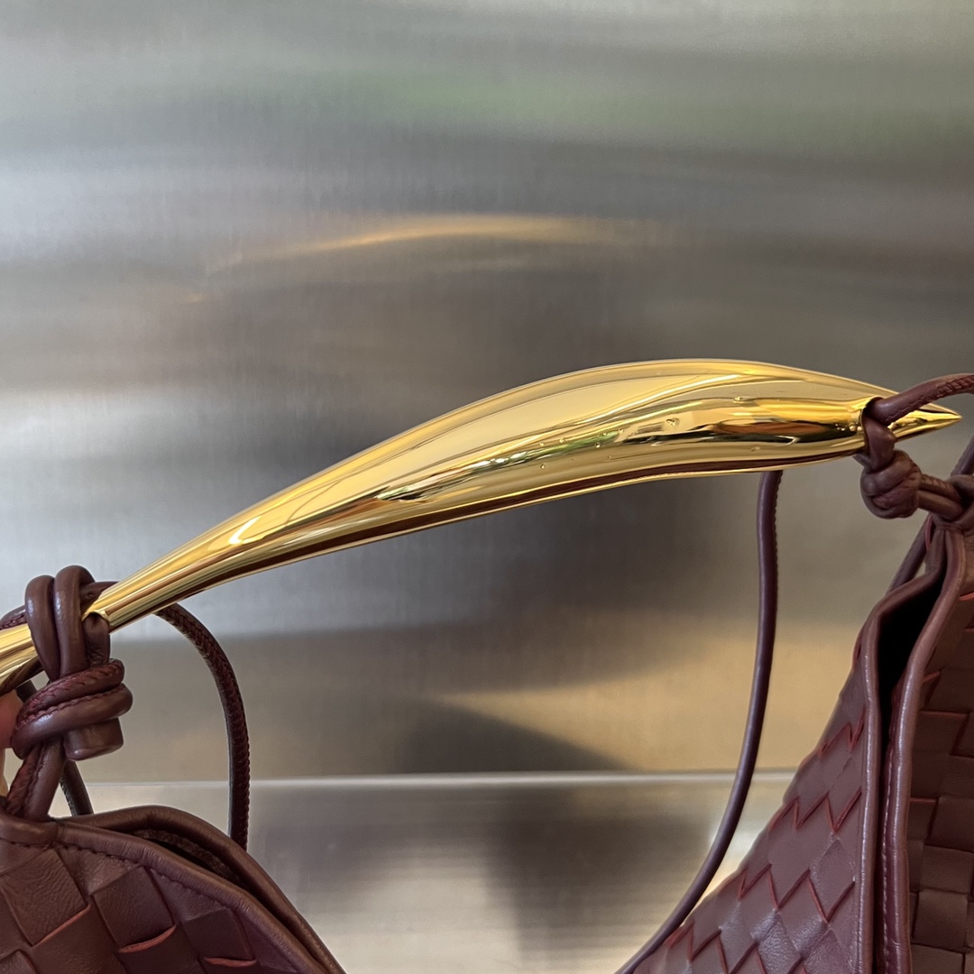 bo*te*ga Ve*ne*ta medium sardine