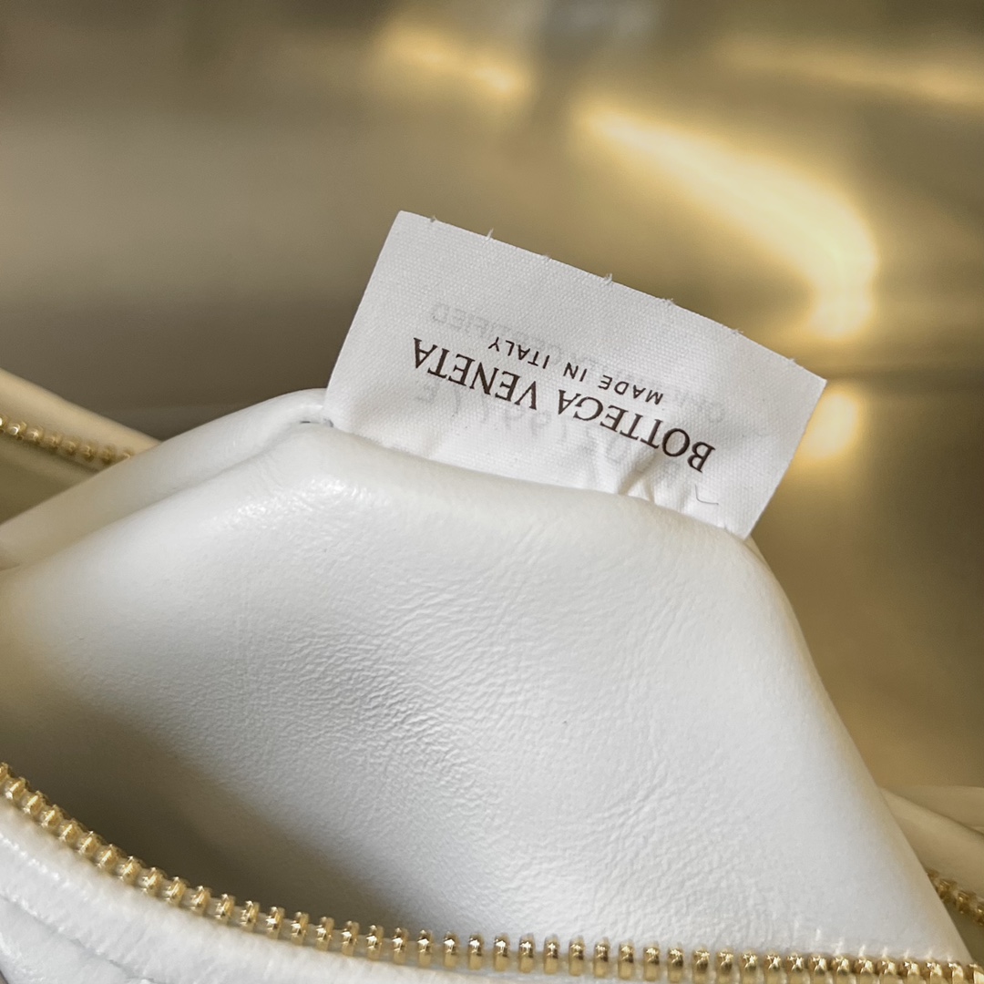 bo*te*ga Ve*ne*ta small gemelli