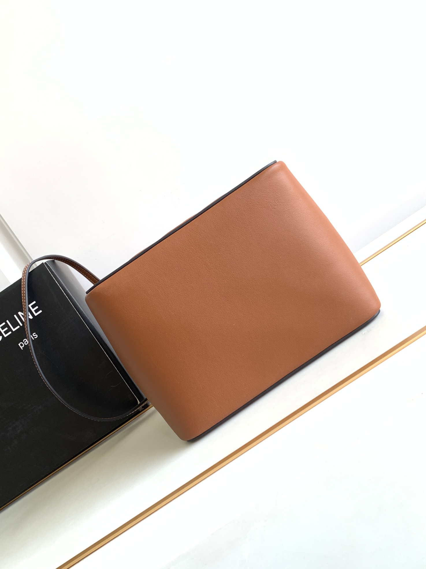 Ce**e folded cube bag in smooth calfskin