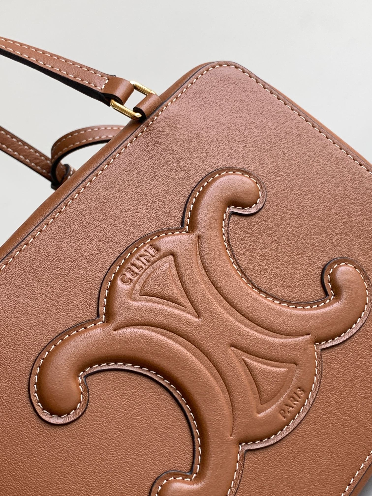 Ce**e folded cube bag in smooth calfskin