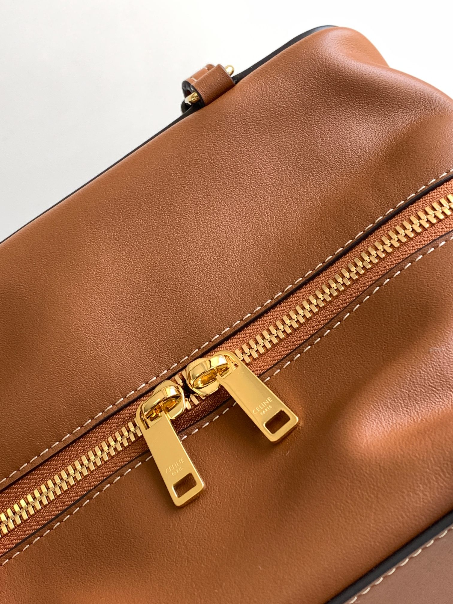 Ce**e folded cube bag in smooth calfskin