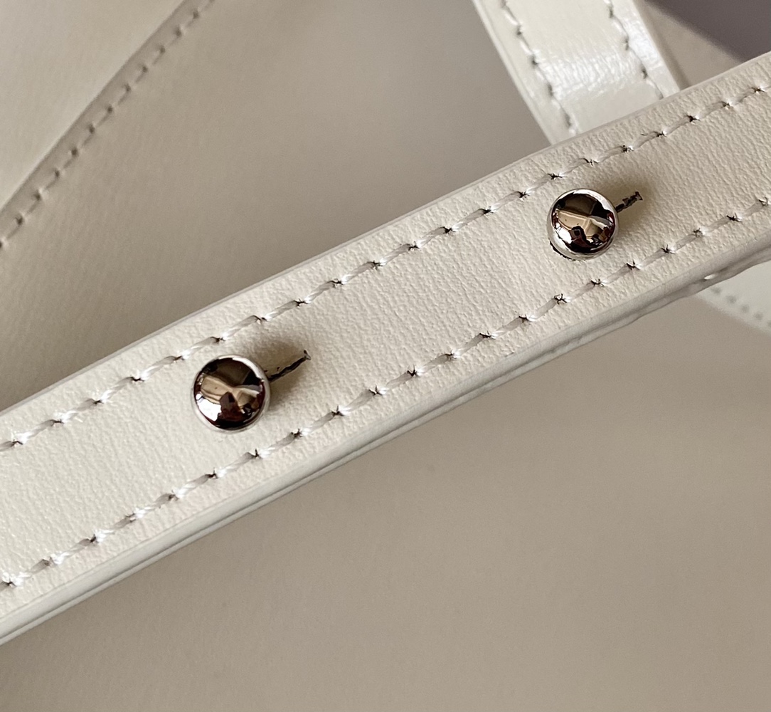 Givenchy XS Antigona Bag