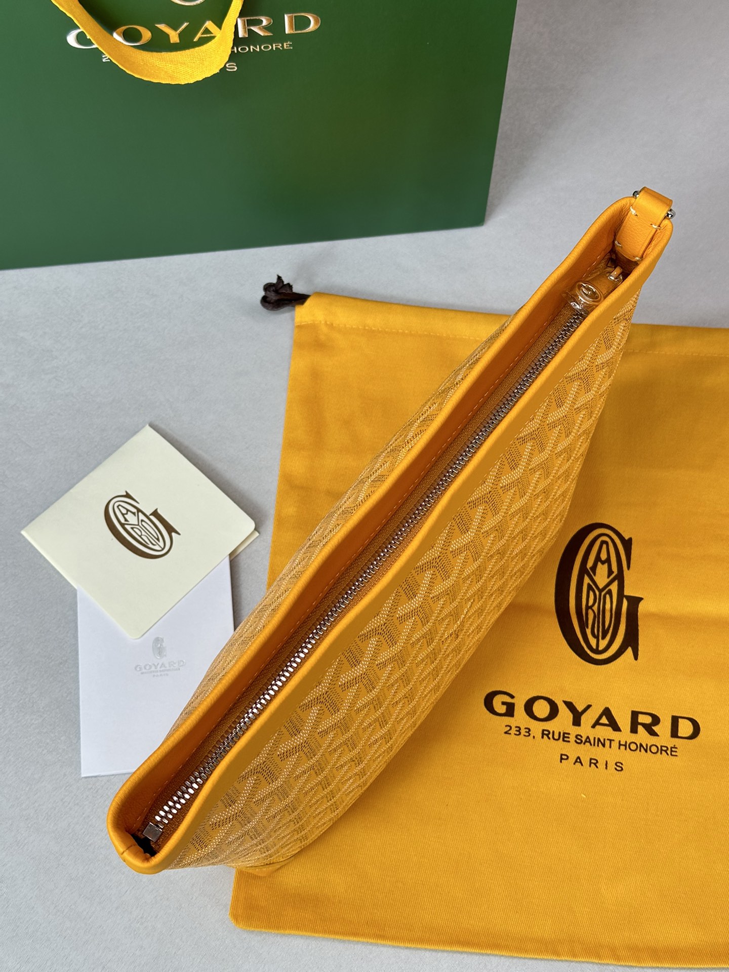 Go*ard conti handbag