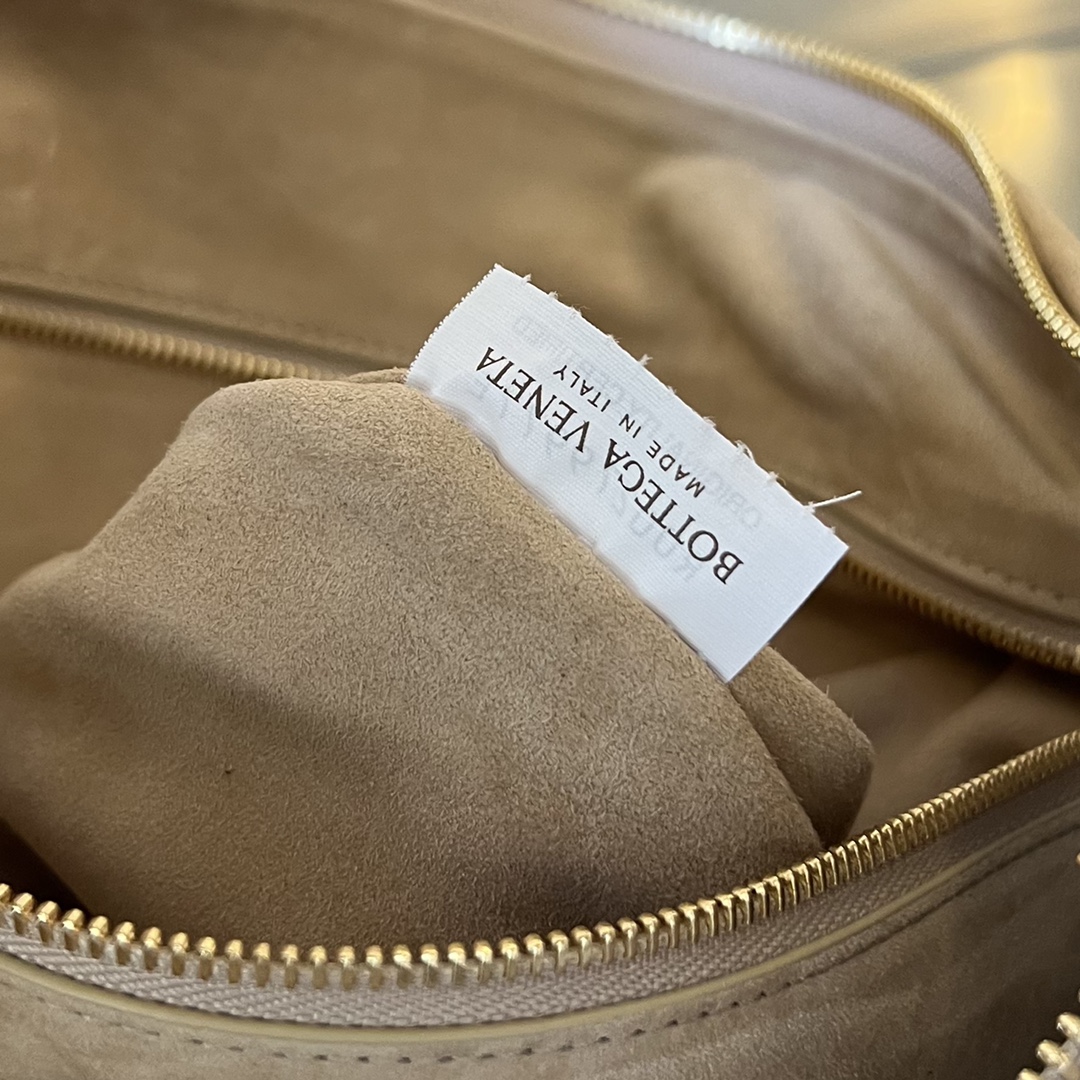 bo*te*ga Ve*ne*ta small jodie