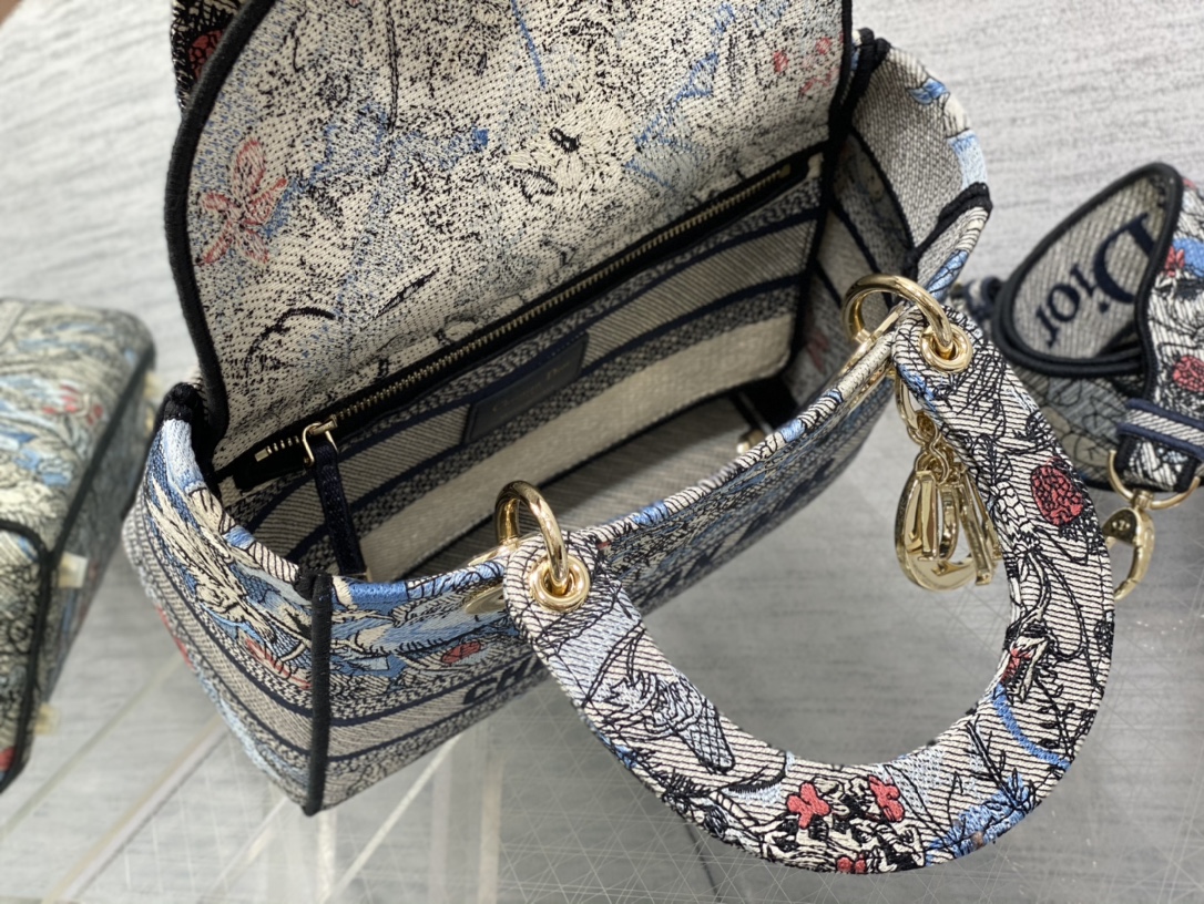 D*or medium lady d-lite bag