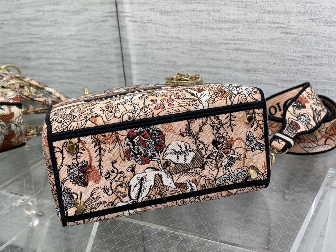 D*or medium lady d-lite bag