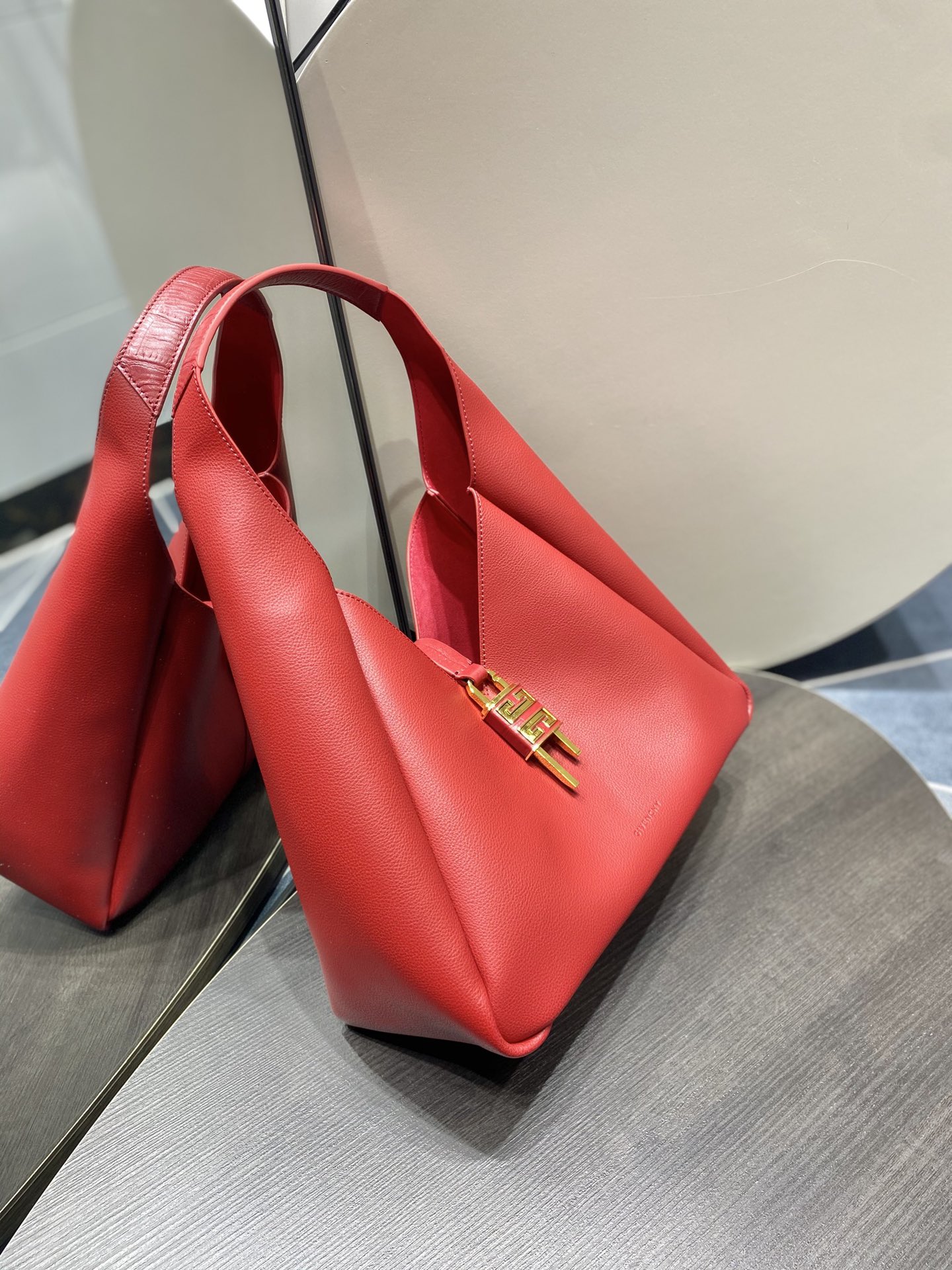 Givenchy G-Hobo Medium