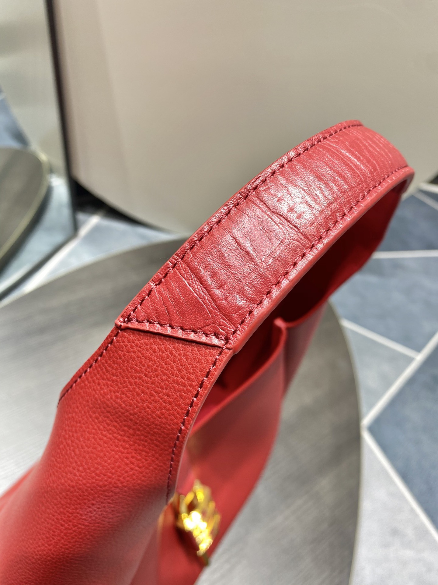 Givenchy G-Hobo Medium