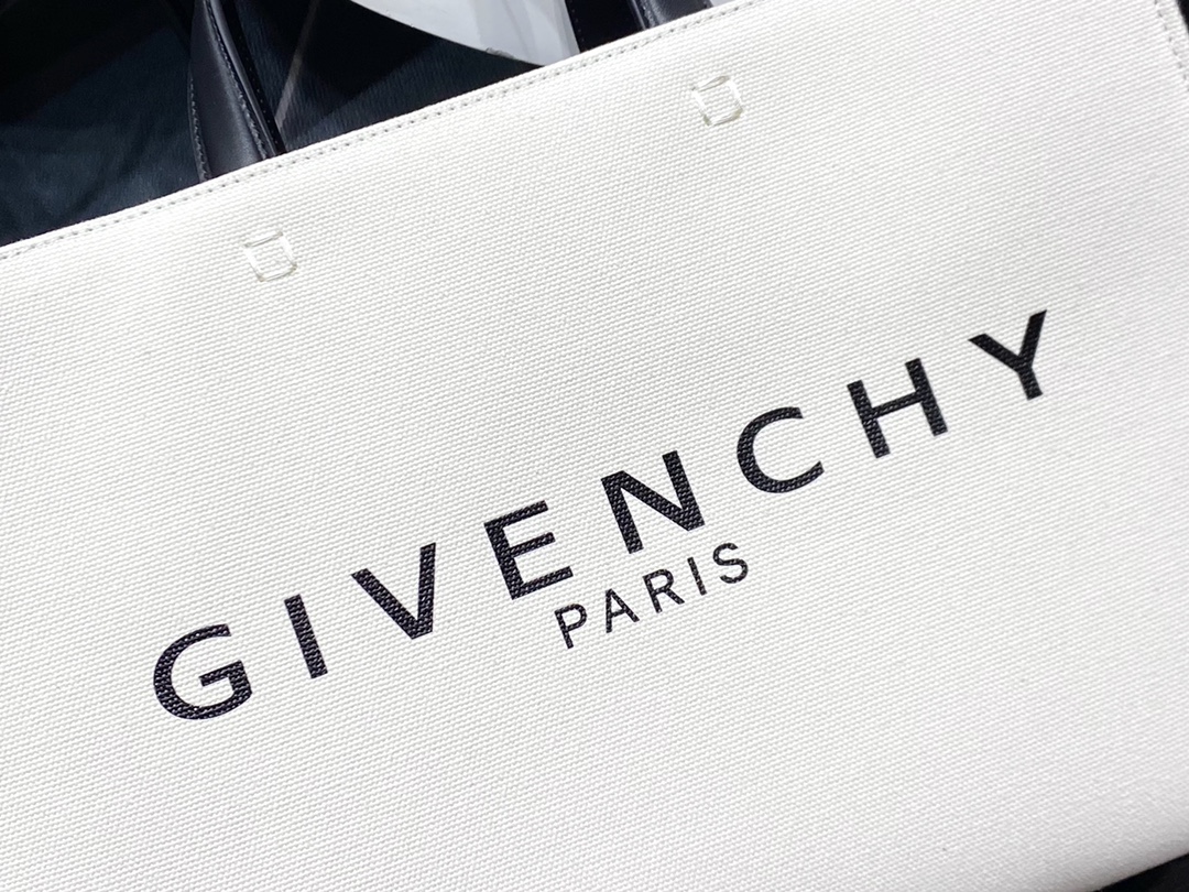 Givenchy Cabas G-tote Medium