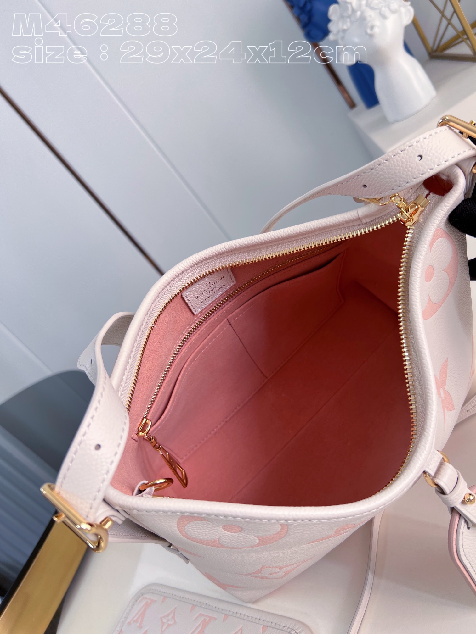 l**is V*t*n carryall pm bag