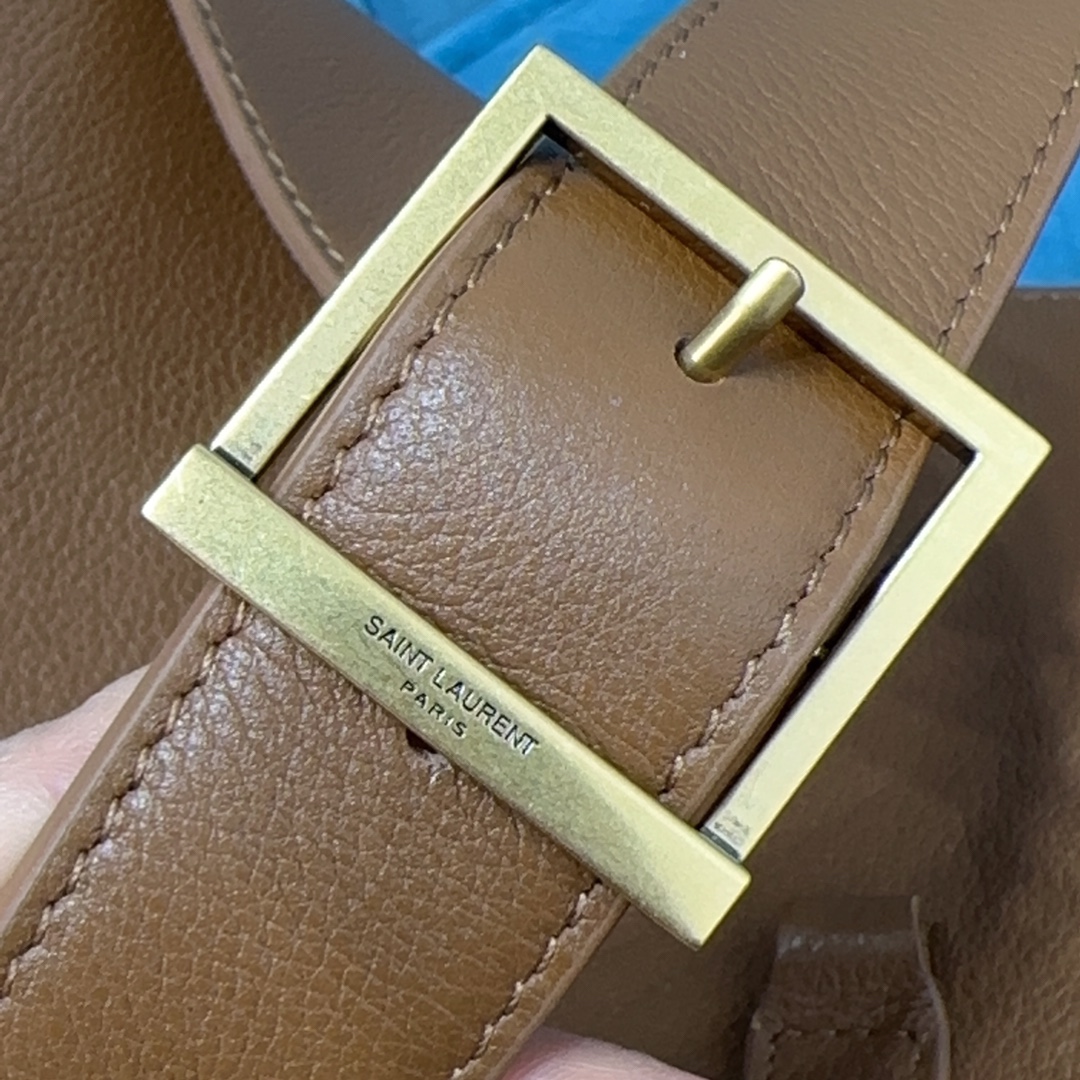 ysl le 5 À 7 S*pple large