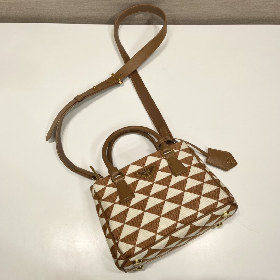 Pra*a galleria saffiano leather mini-bag