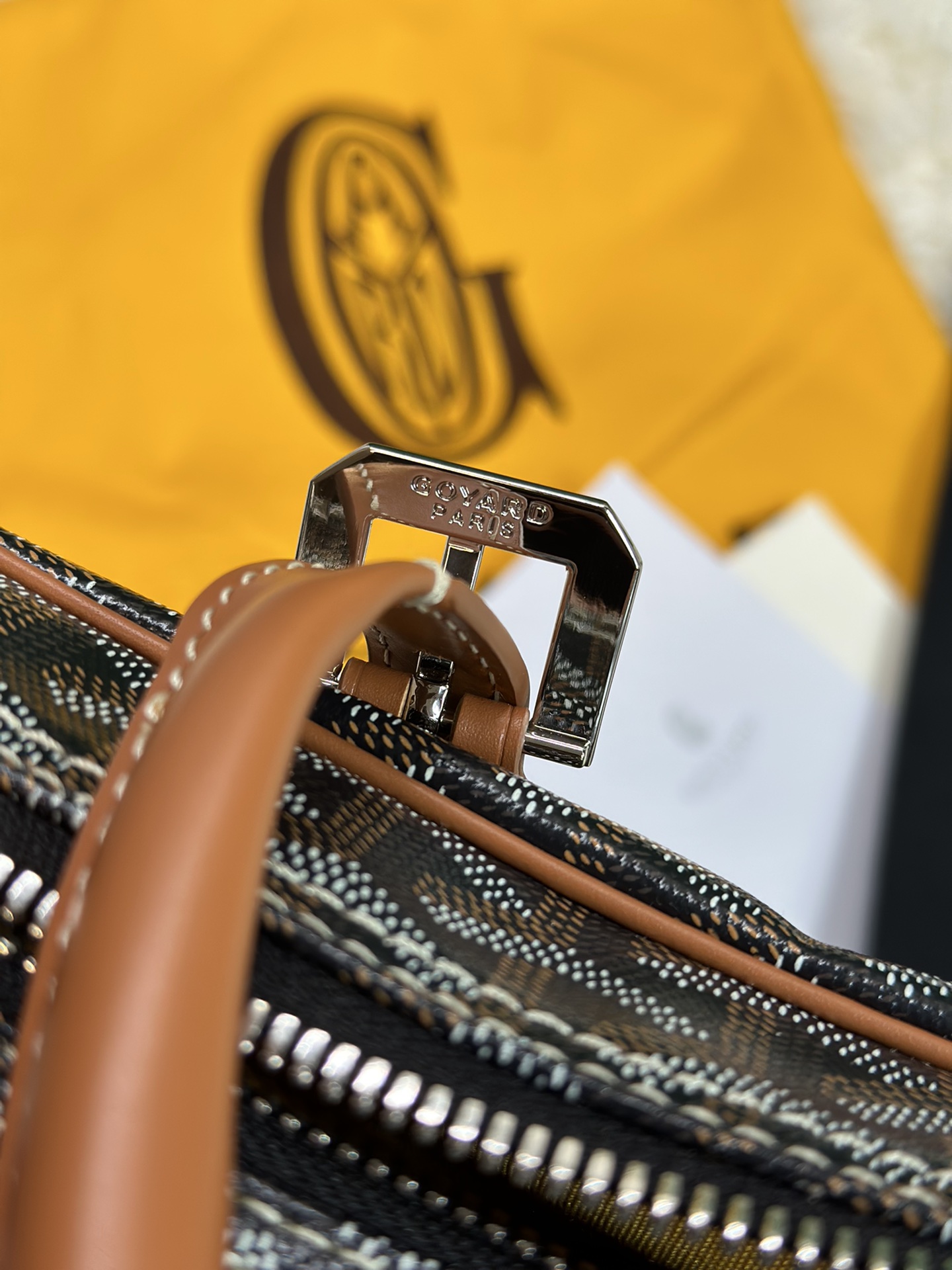 Go*ard ambassade mm document case