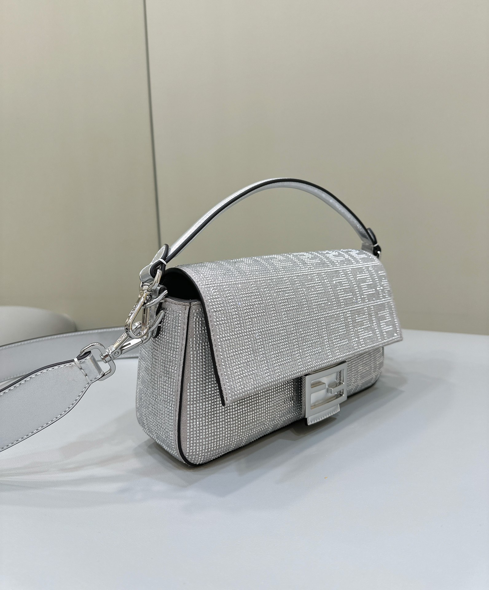 F**di baguette medium bag