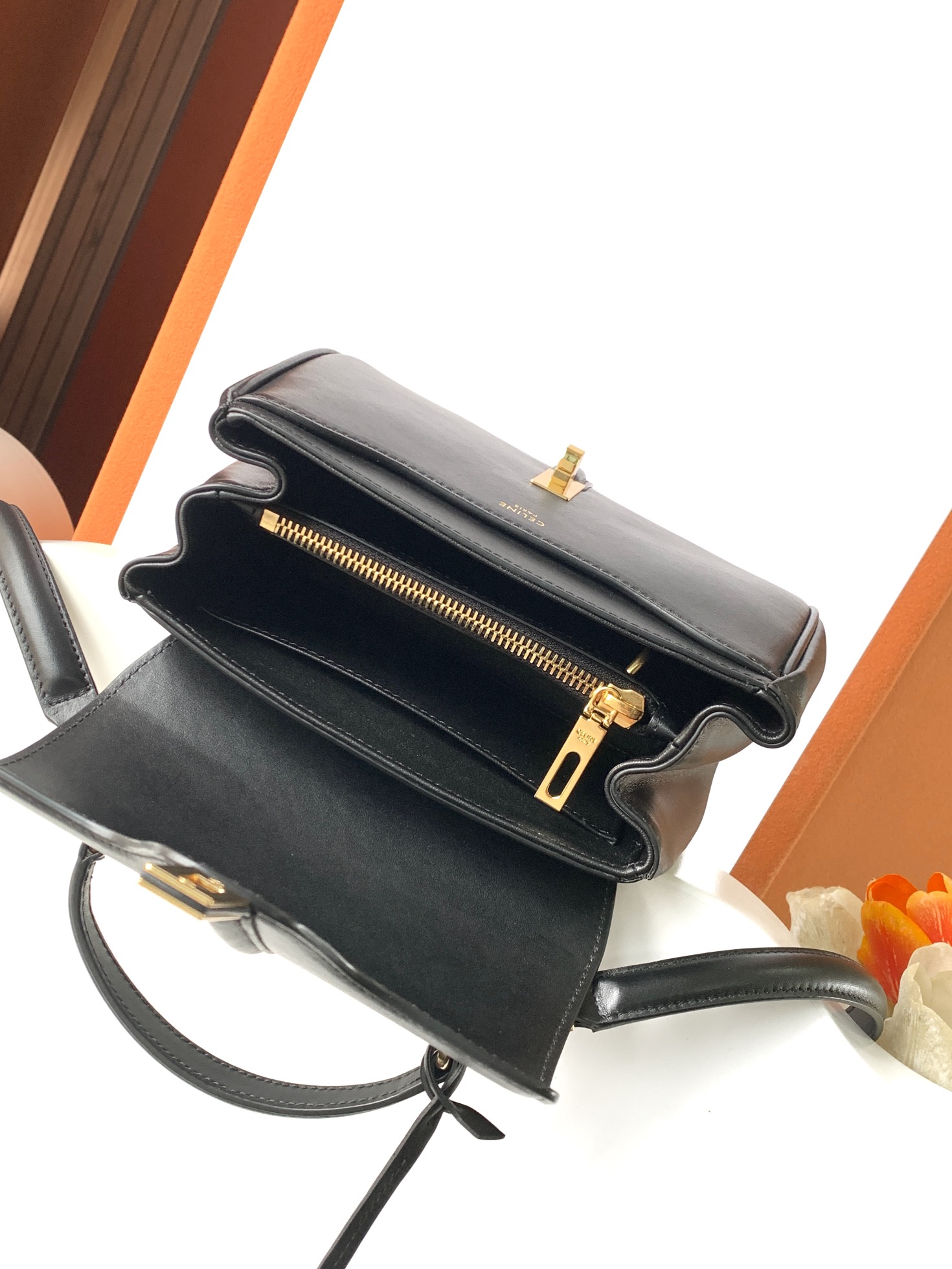 Ce**e mini 16 in satinated calfskin