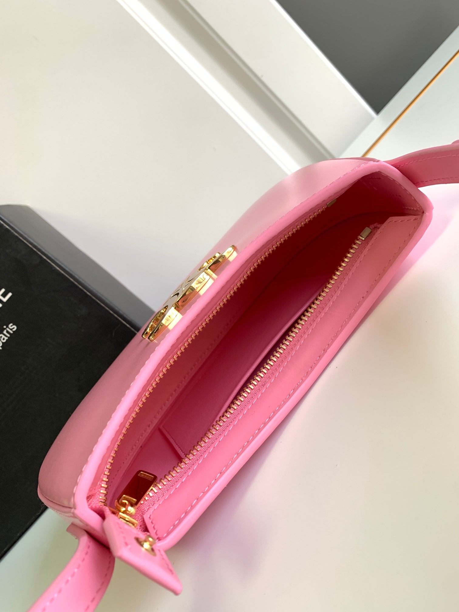 Ce**e medium tilly bag in shiny calfskin