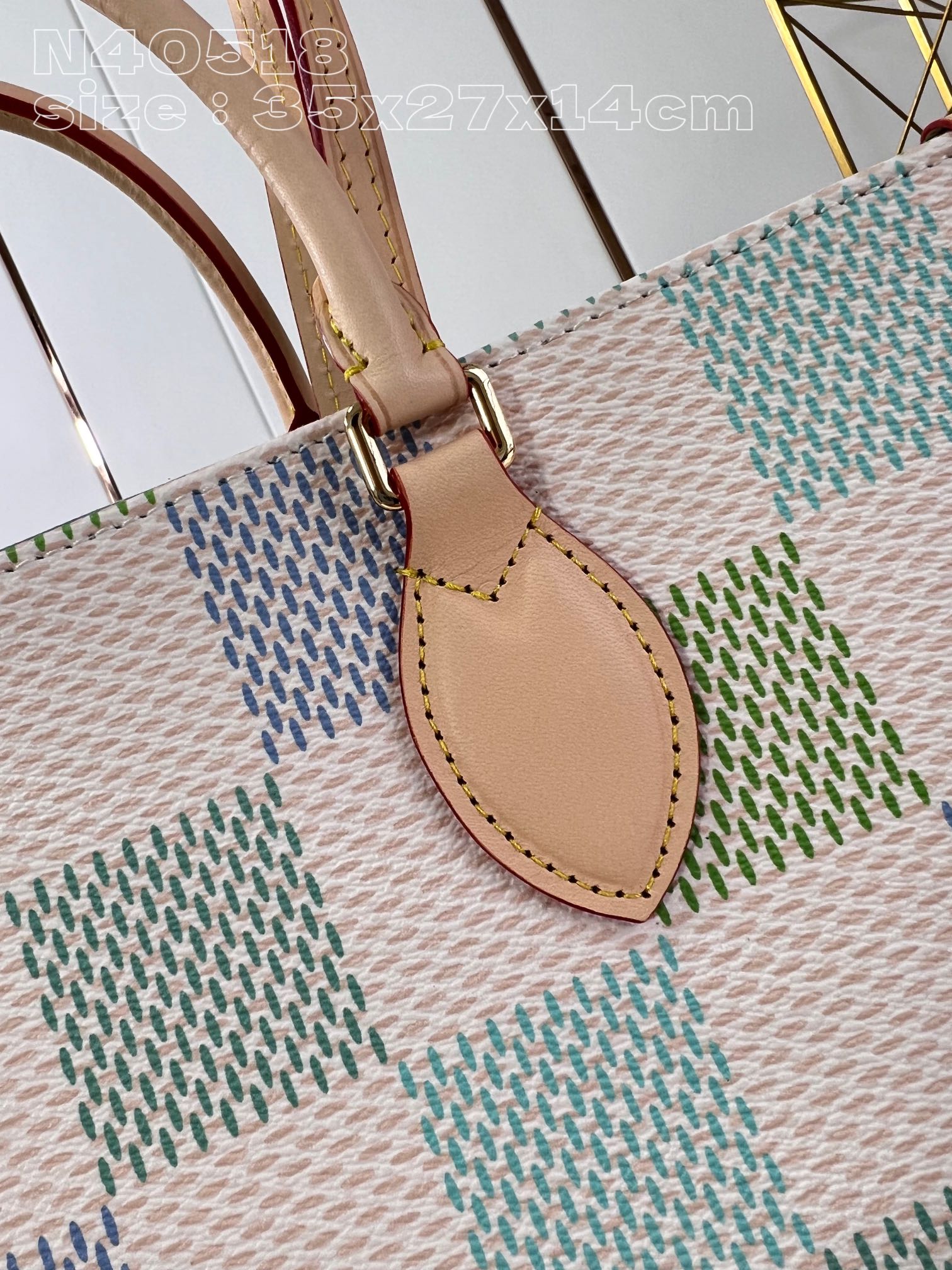 l**is V*t*n onthego mm tote