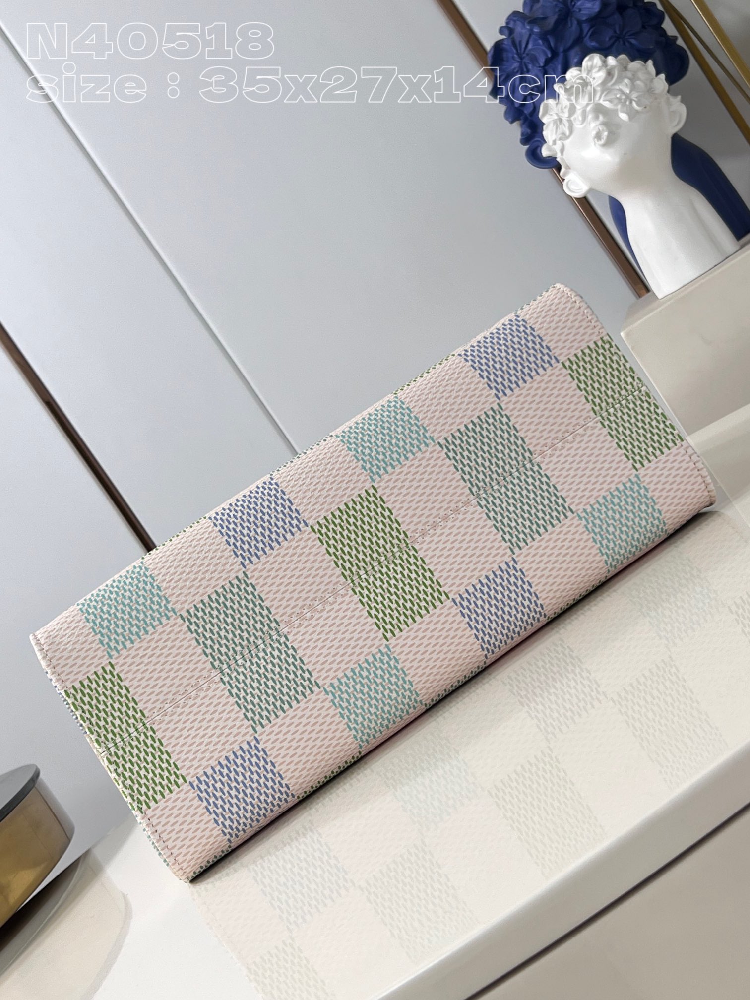 l**is V*t*n onthego mm tote