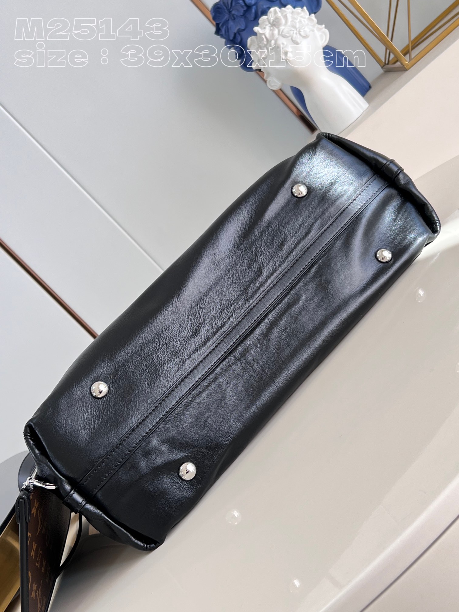 l**is V*t*n carryall mm