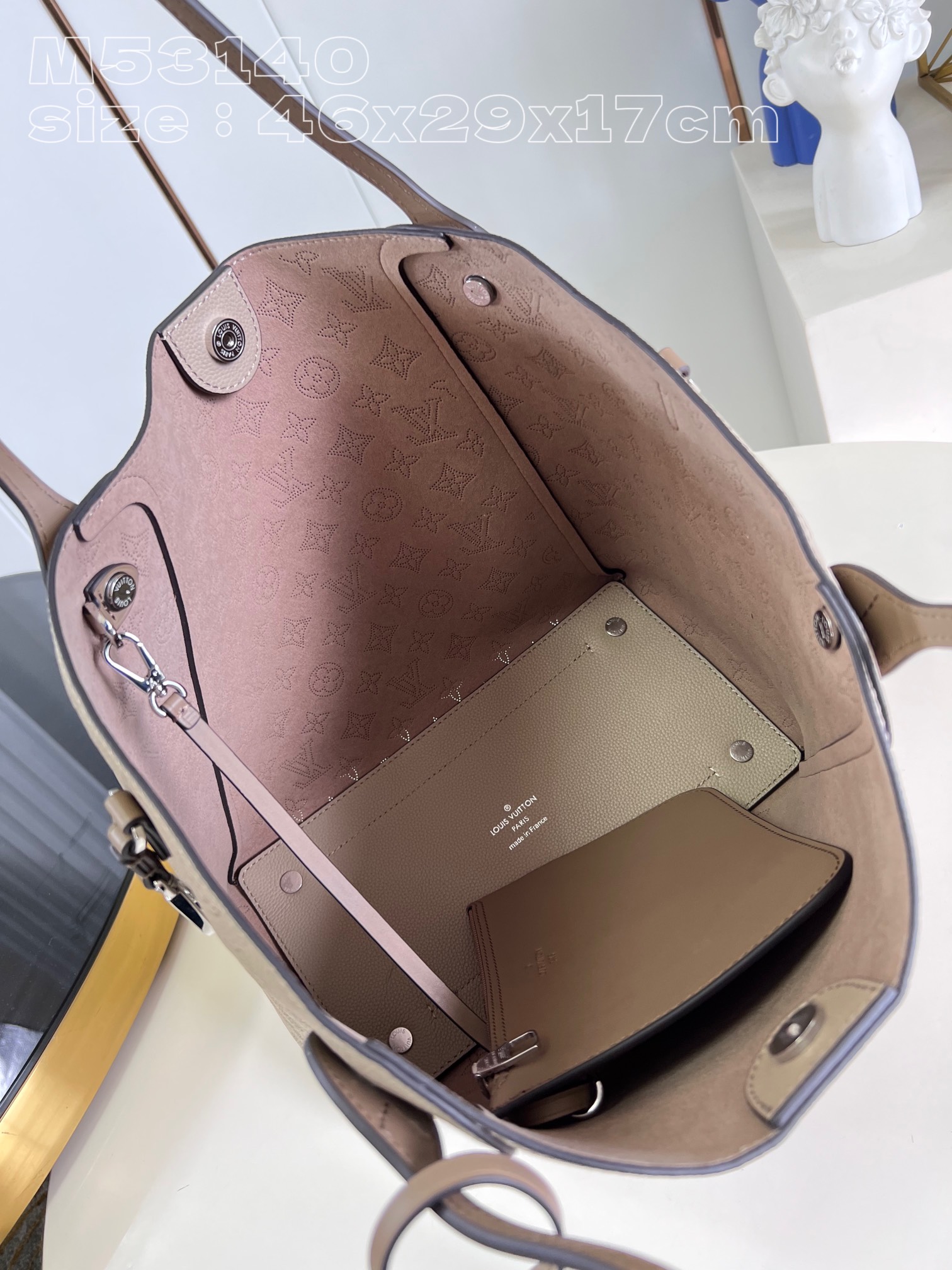 l**is V*t*n hina medium handbag