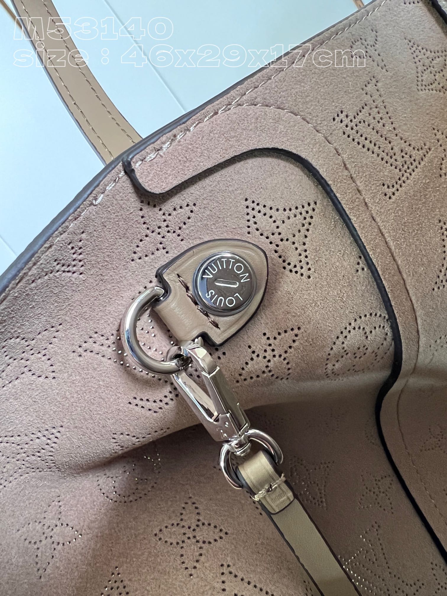 l**is V*t*n hina medium handbag