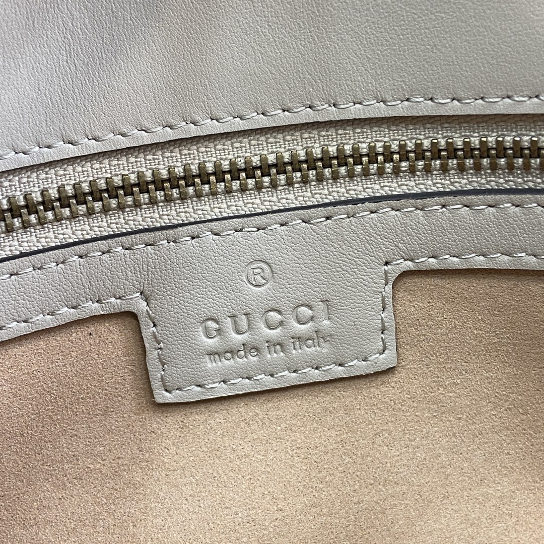 G*u*i gg marmont small shoulder bag