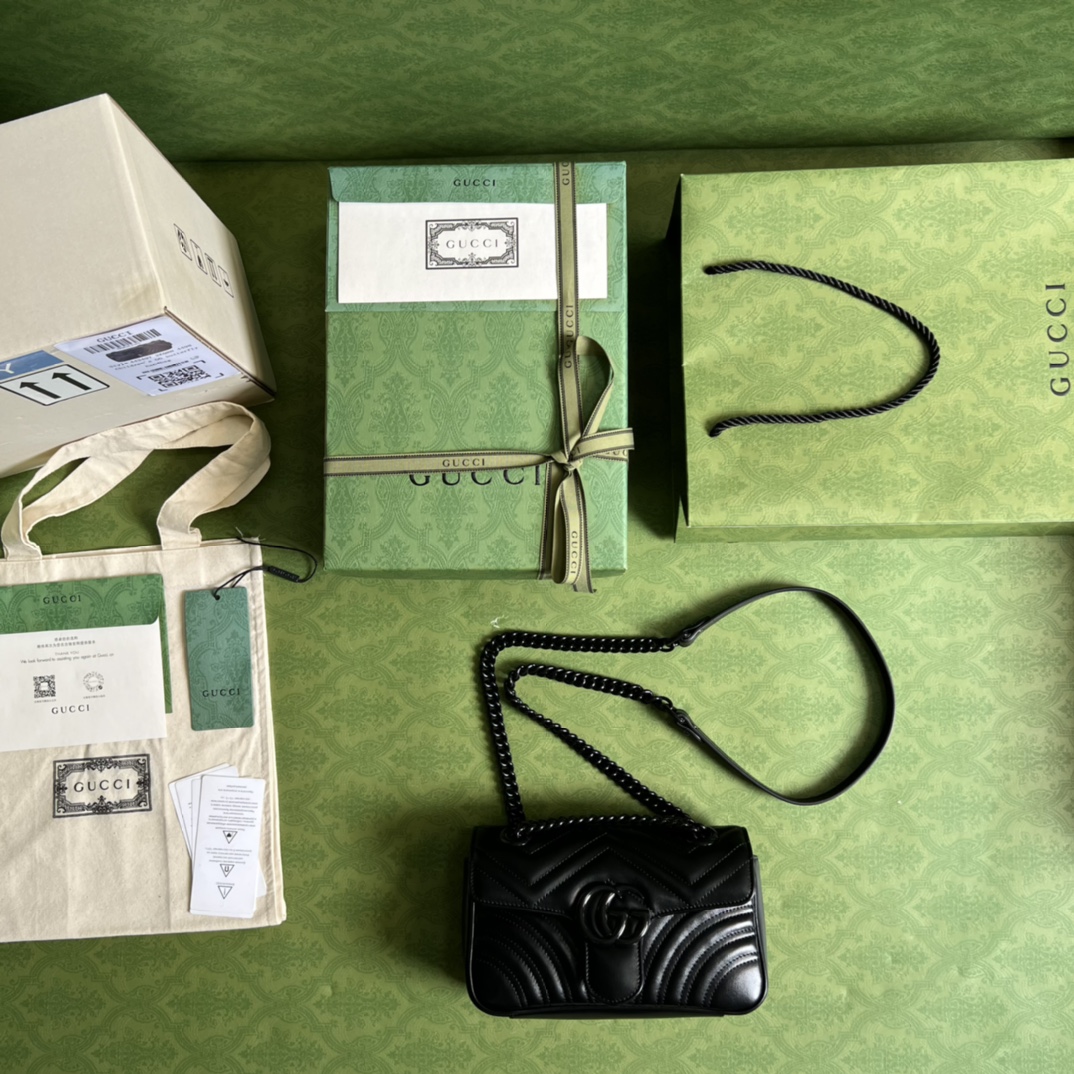 G*u*i gg marmont mini shoulder bag