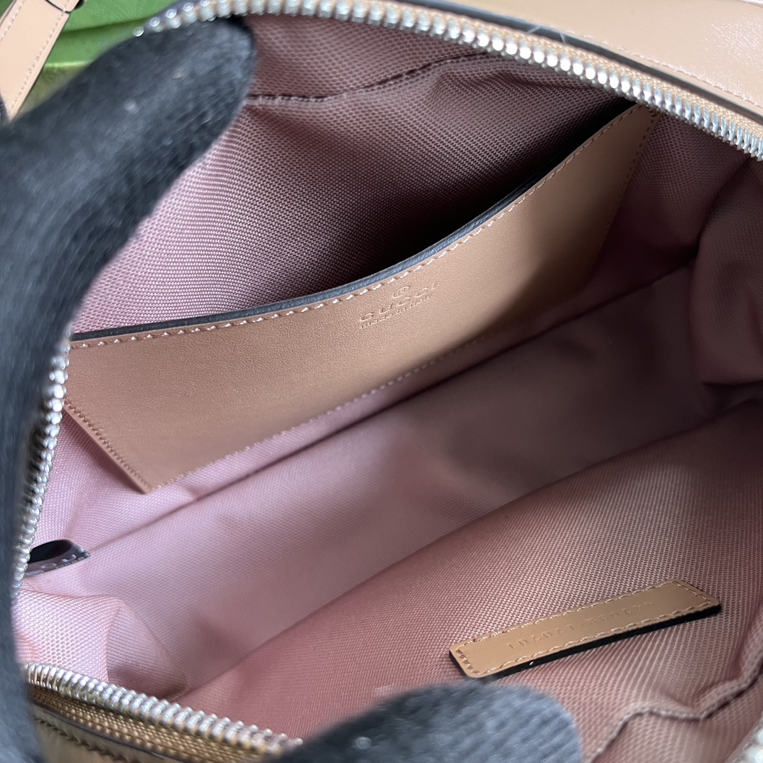 G*u*i marmont small matelassé shoulder bag