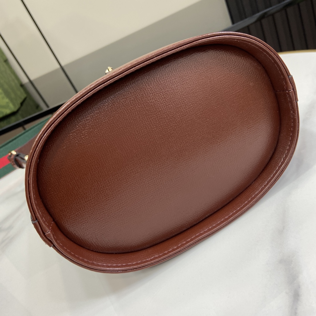 G*u*i mini bucket shoulder bag