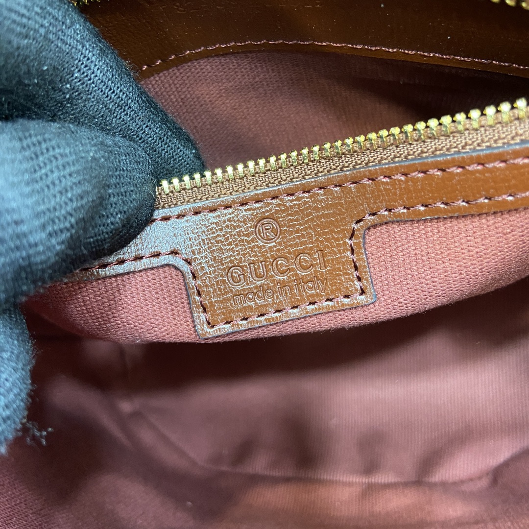 G*u*i mini bucket shoulder bag