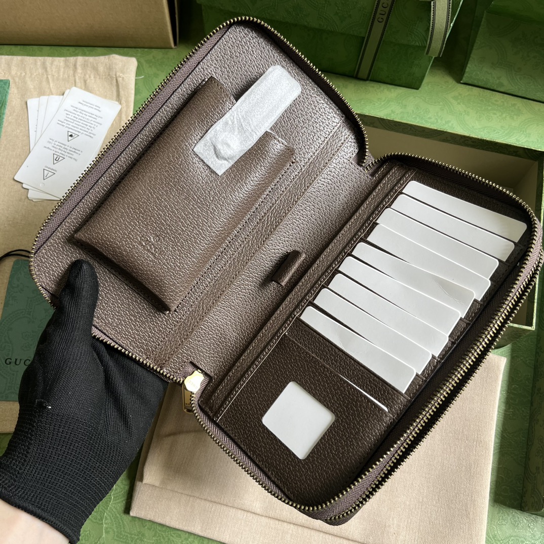 G*u*i ophidia gg travel case