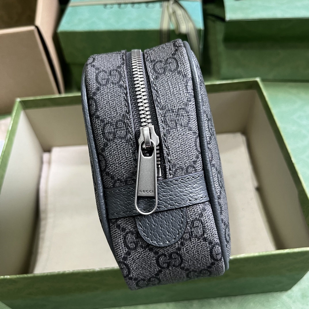 G*u*i savoy toiletry case with web