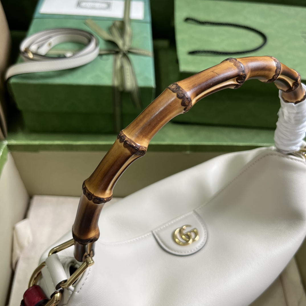 G*u*i diana medium shoulder bag