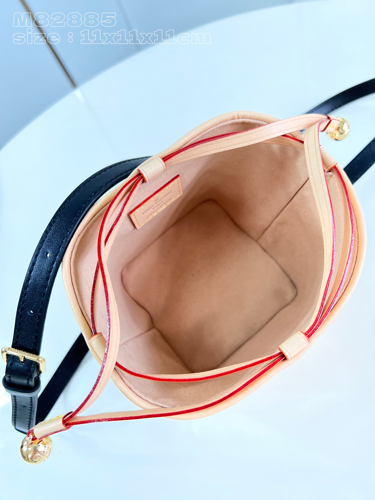 l**is V*t*n noé purse lv charms