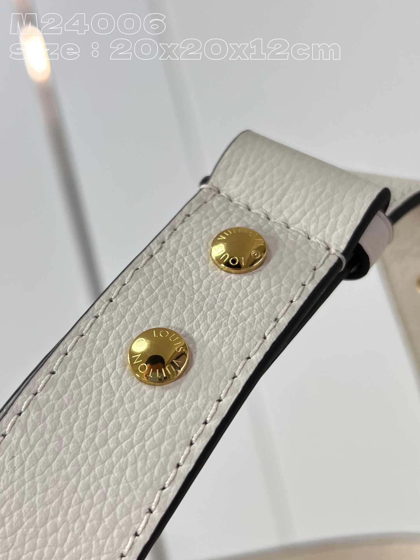 l**is V*t*n lock and walk