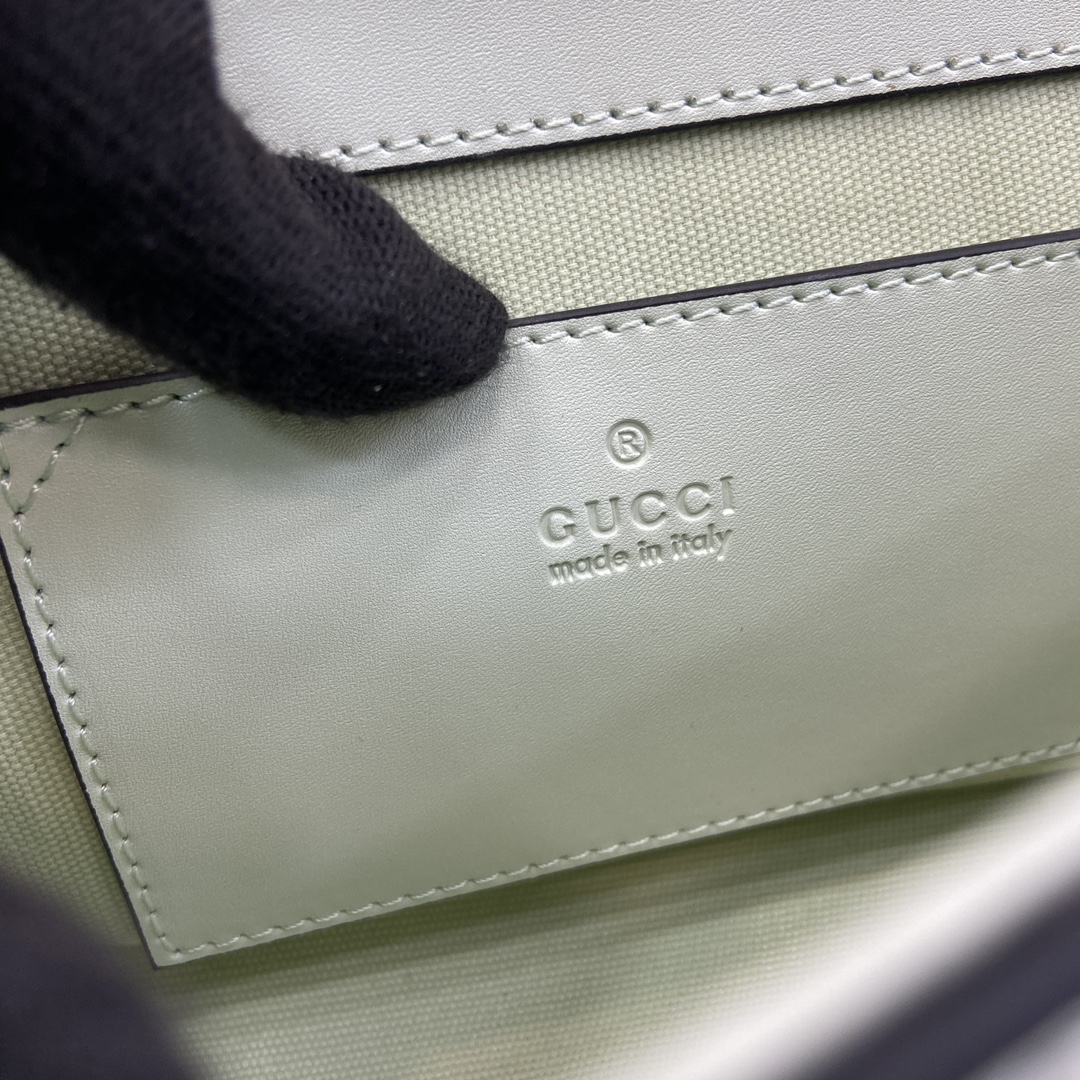 g*u*i gg S*per mini shoulder bag