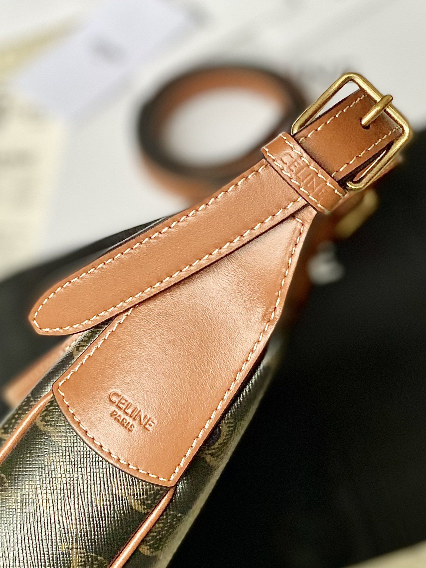 Ce**e small heloÏse bag cuir triomphe