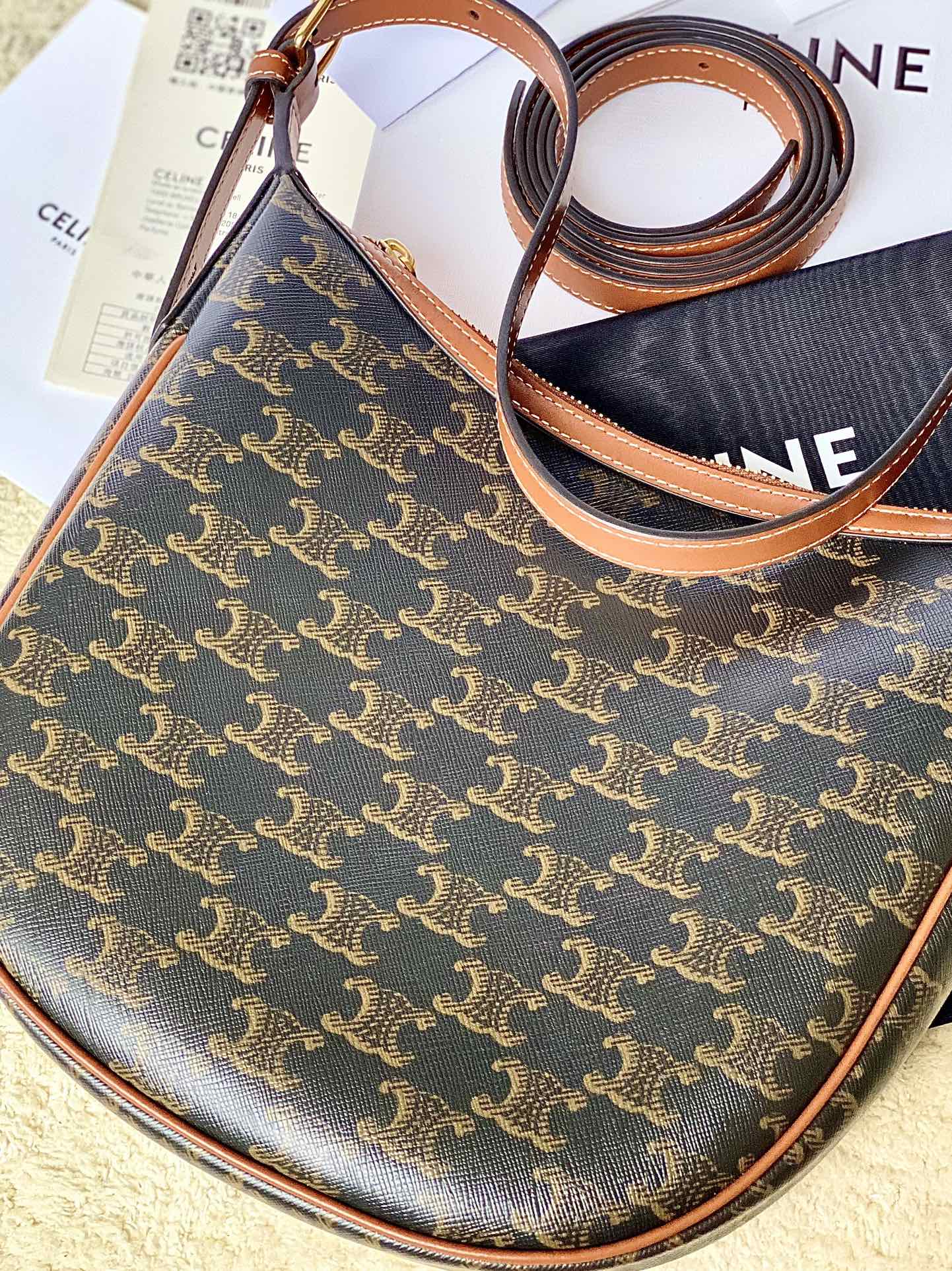 Ce**e small heloÏse bag cuir triomphe