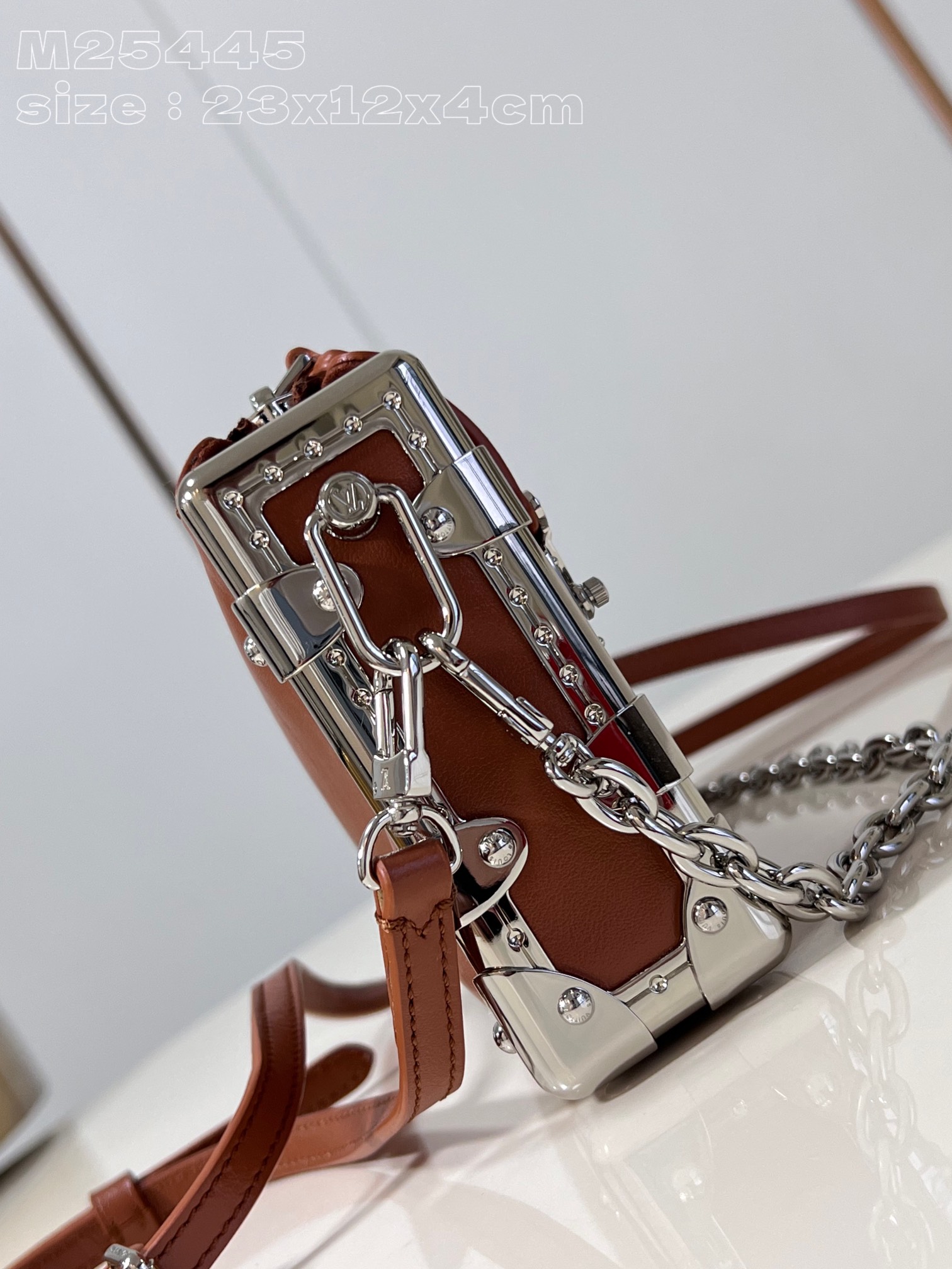 l**is V*t*n slim trunk handbag