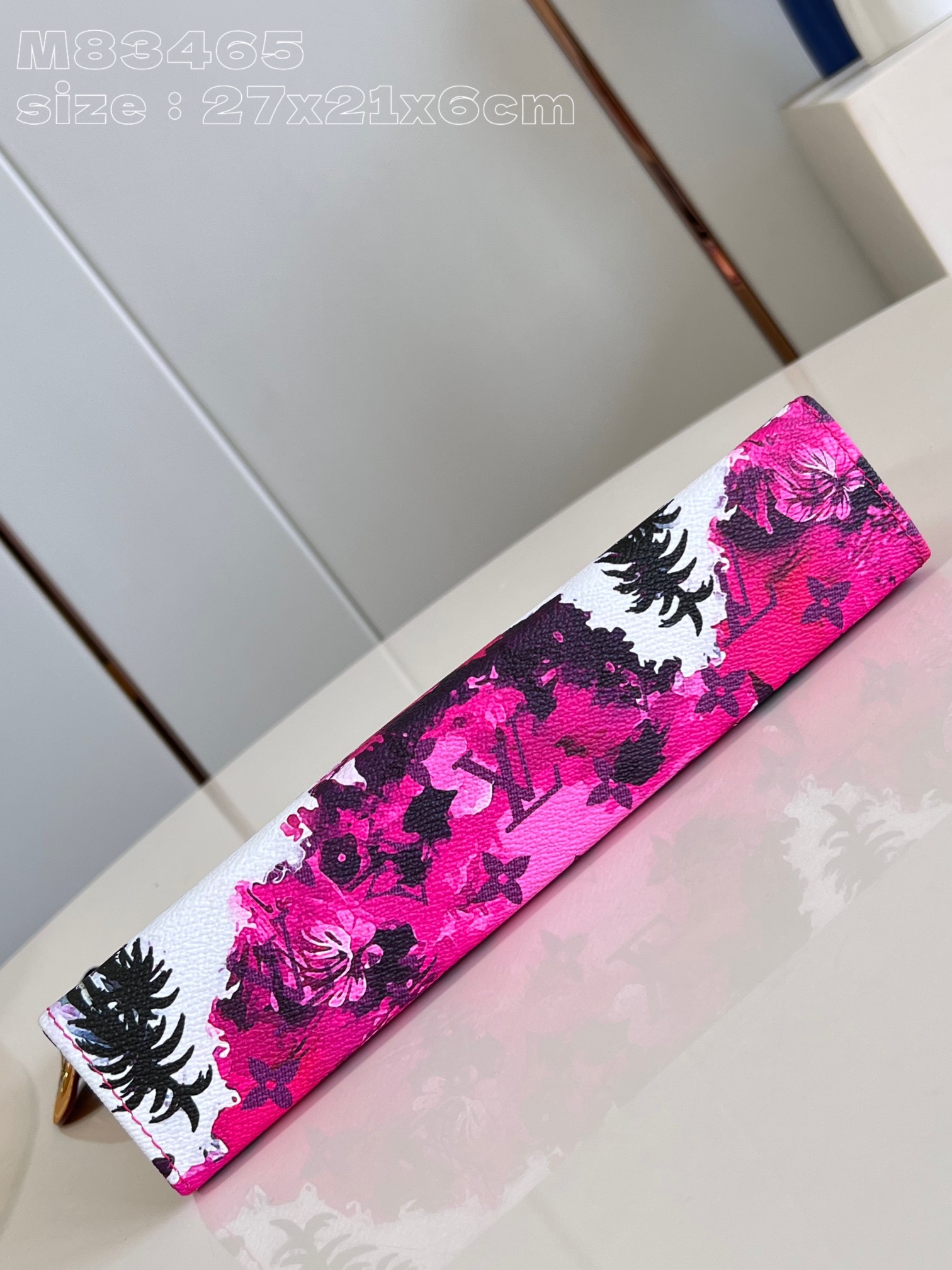 l**is V*t*n pochette voyage bag