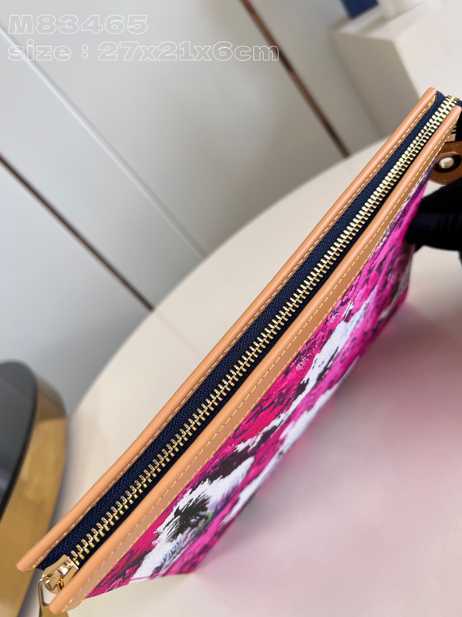 l**is V*t*n pochette voyage bag