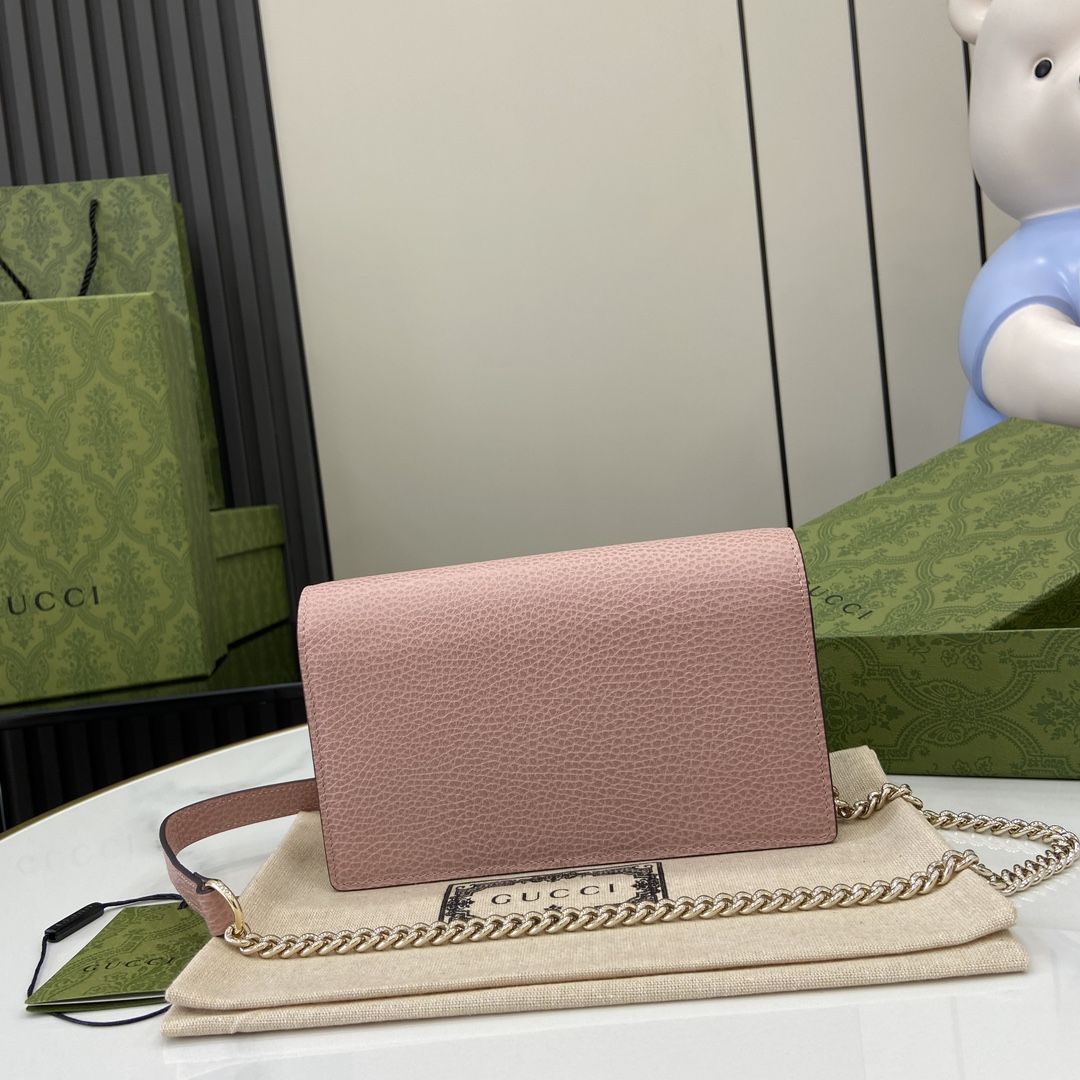 G*u*i interlocking g chain wallet