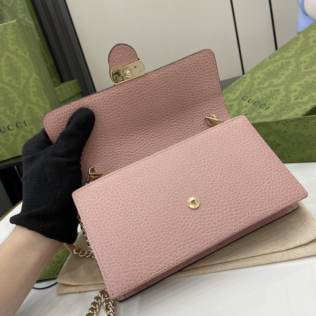 G*u*i interlocking g chain wallet