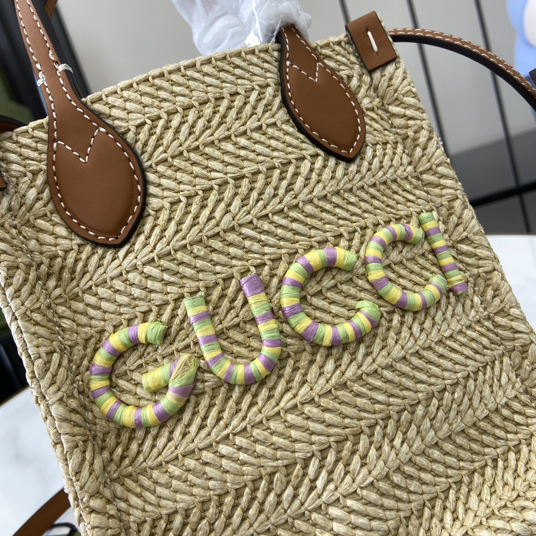 g*u*i S*per mini straw-effect bag