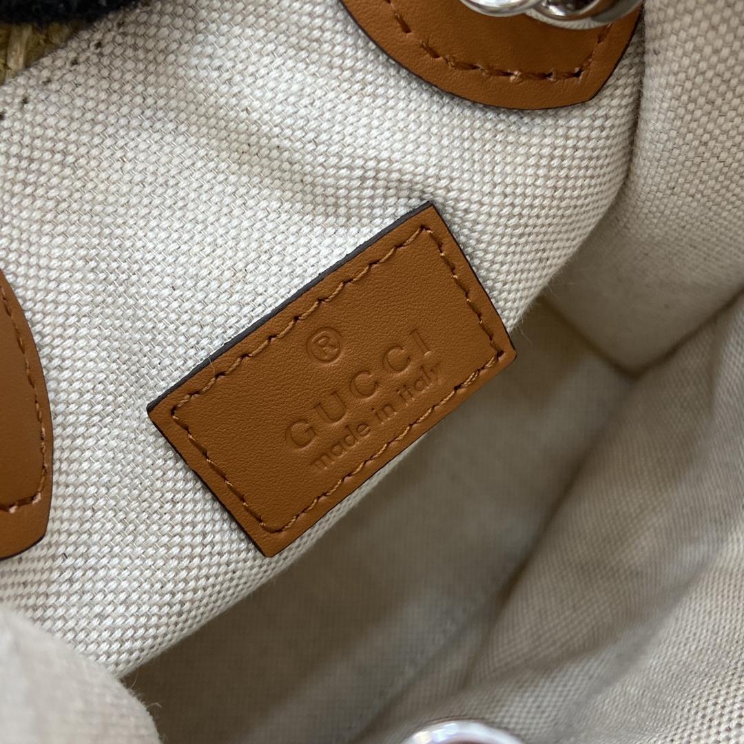 g*u*i S*per mini straw-effect bag