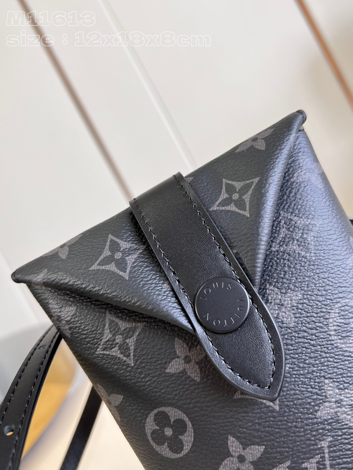 l**is V*t*n envelope pouch